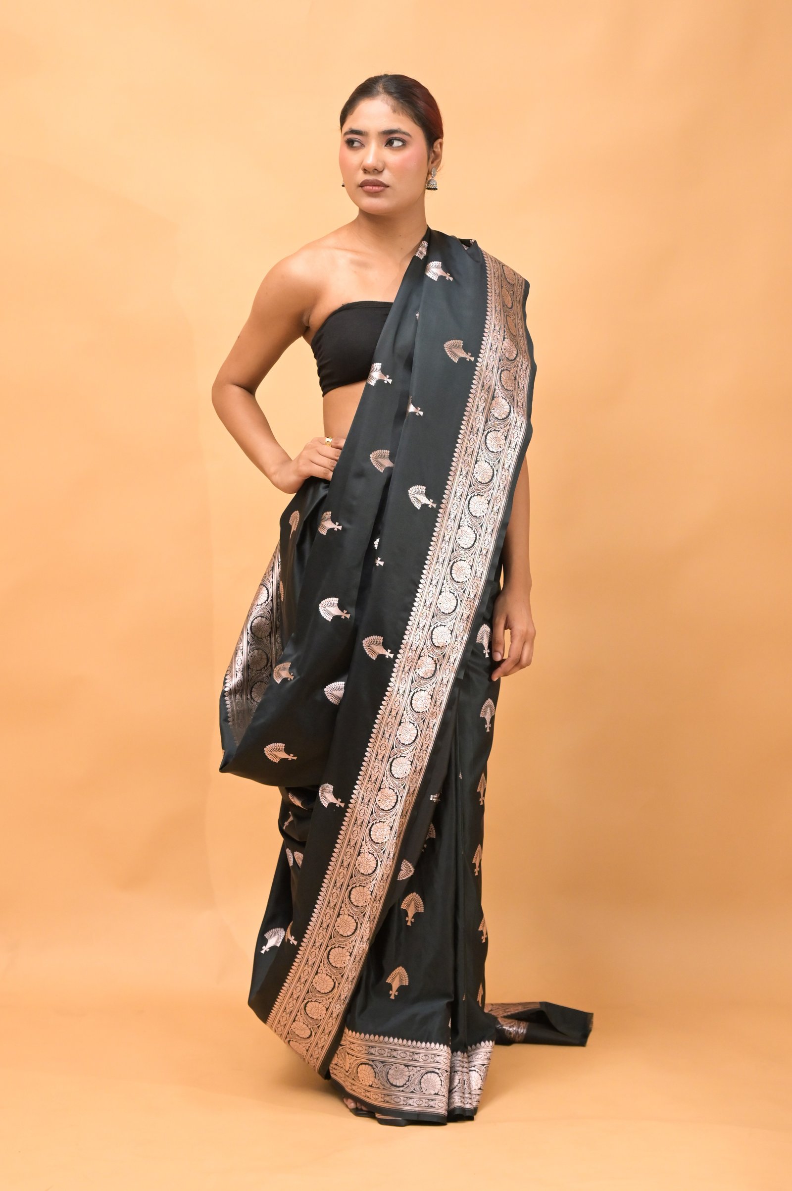 Black Mashroom Buta Silk Banarasi katan Saree